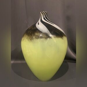 Pier 1 Imports Green Brown Glass
Swirl Large‎ Vase